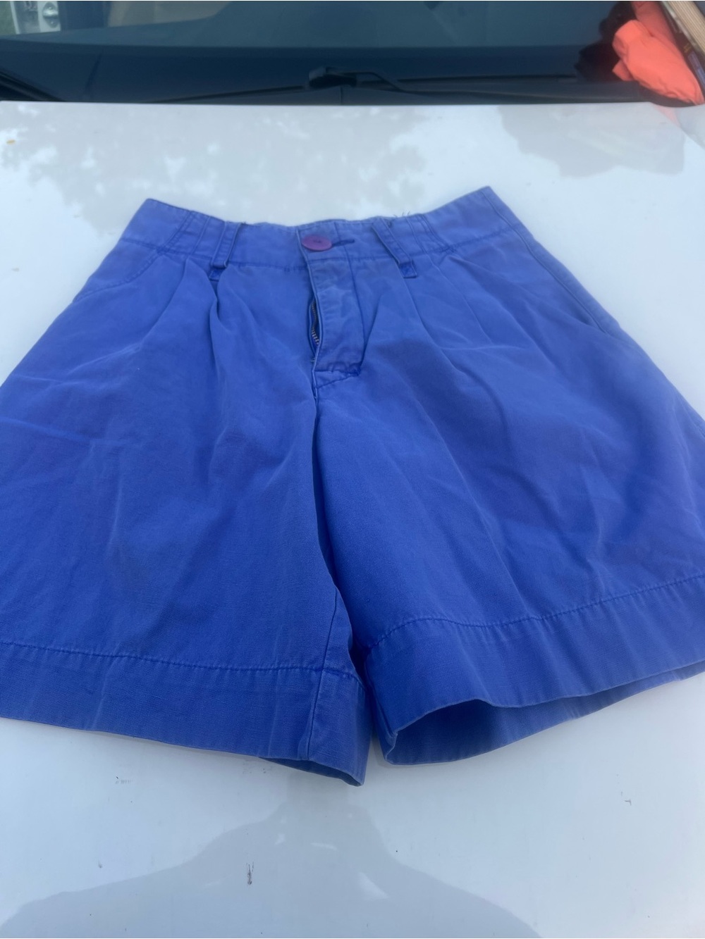 Esprit High-Waist Periwinkle Blue Pleated Shorts Vintage Size 9/10 Preppy